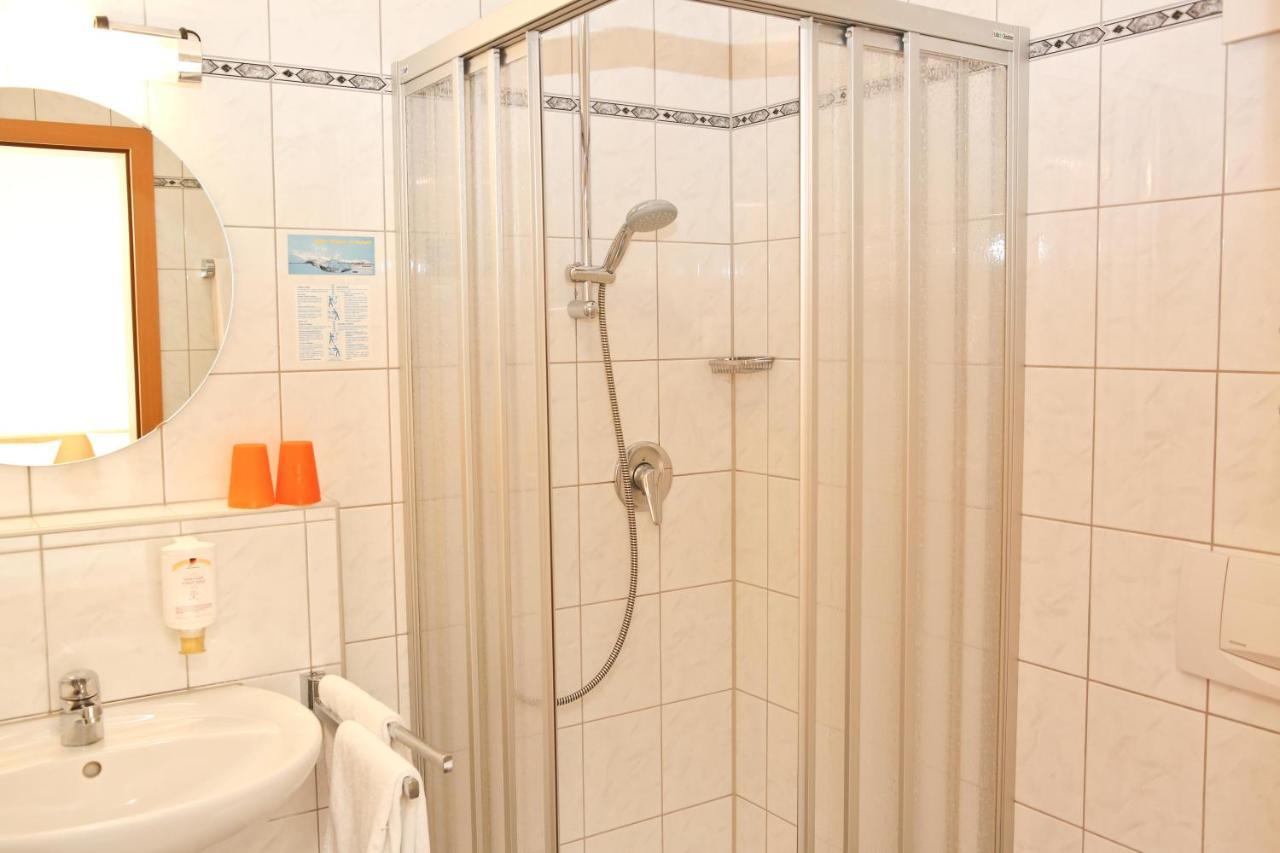 Gasthof Hotel Adler Inneringen エクステリア 写真